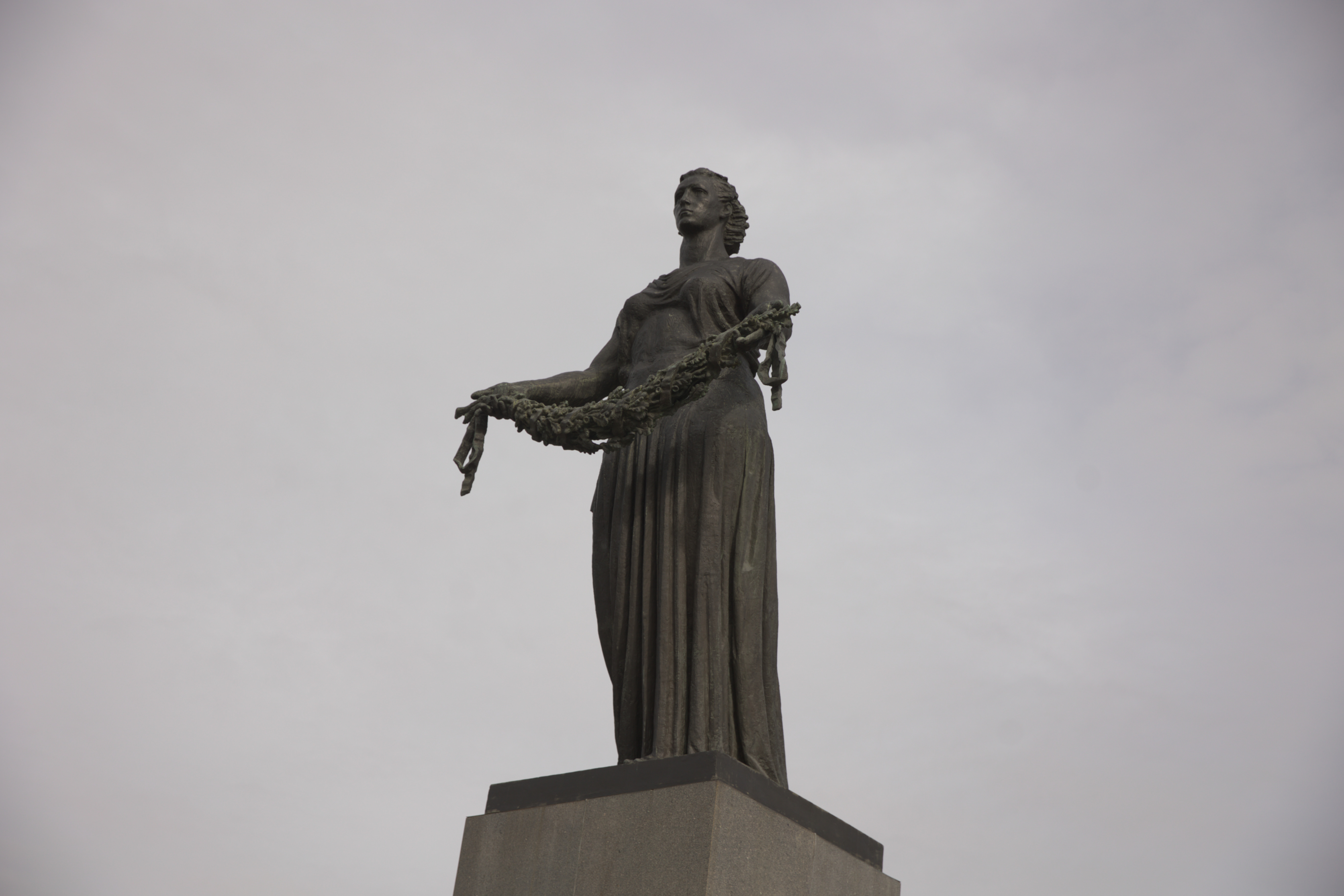 Возложение на Пискаревском мемориальном кладбище 08.09.26