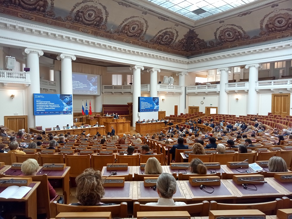 В Санкт-Петербурге стартовал Международный форум труда