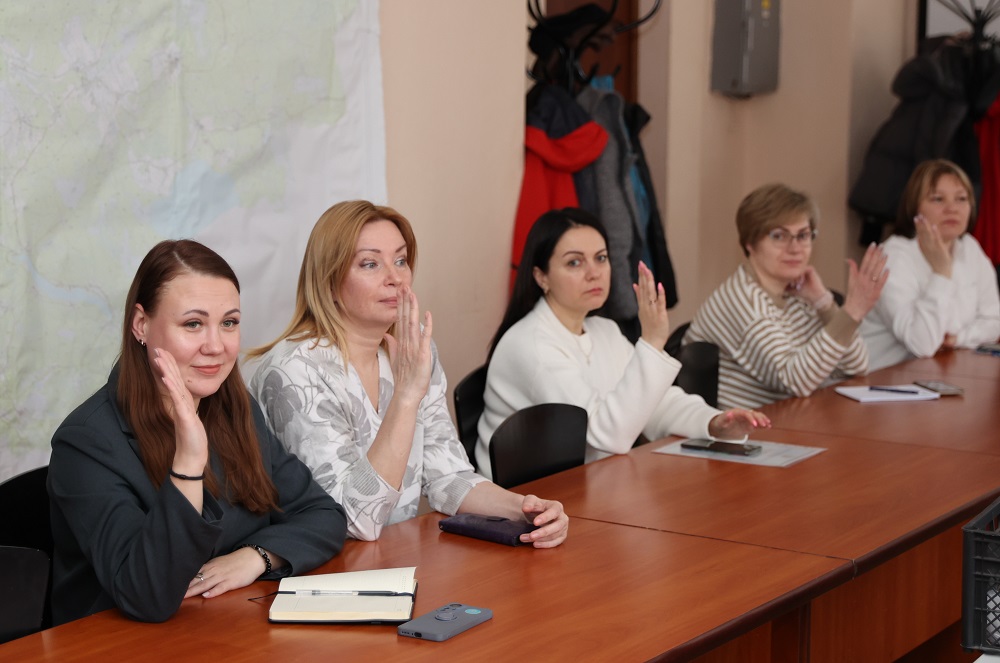 Трехсторонний диалог в Сланцах открывает новую страницу
